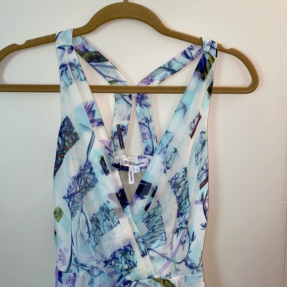 BCBG Generation Size 2 Light Floral Lace Dress - Picture 4 of 6